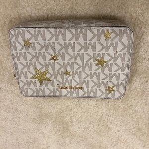Star crossbody bag